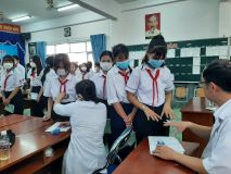 Trường THCS Thới Hoà tổ chức khám sức khoẻ cho học sinh toàn trường